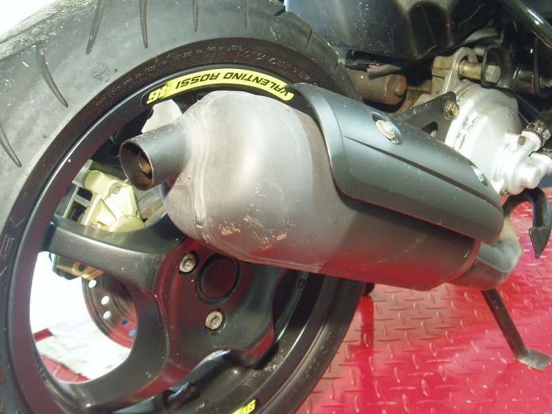 Aerox exhaust identification 002.JPG