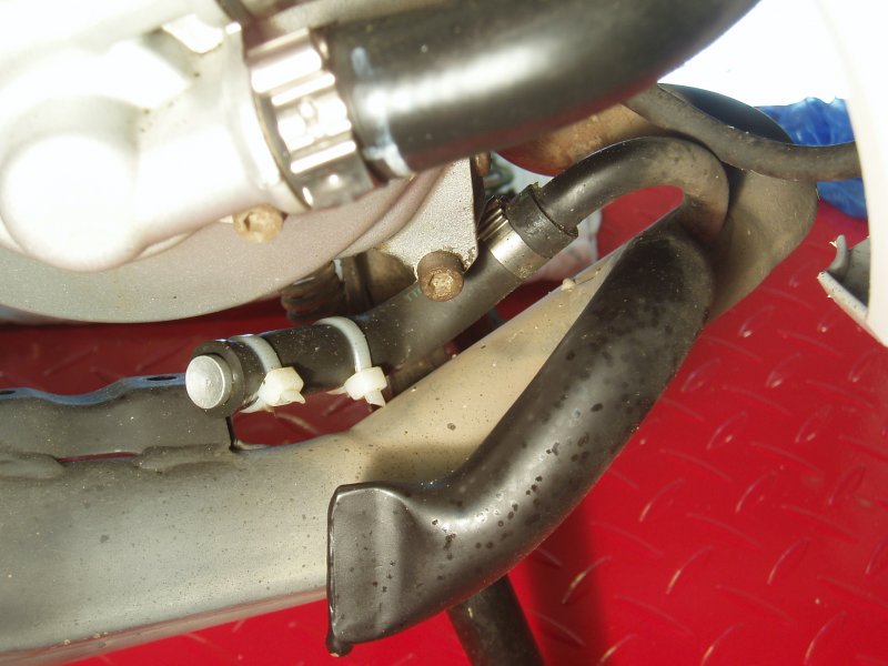 Aerox exhaust identification 008.JPG