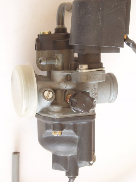 PHVA 17.5 Dellorto carb 003.JPG
